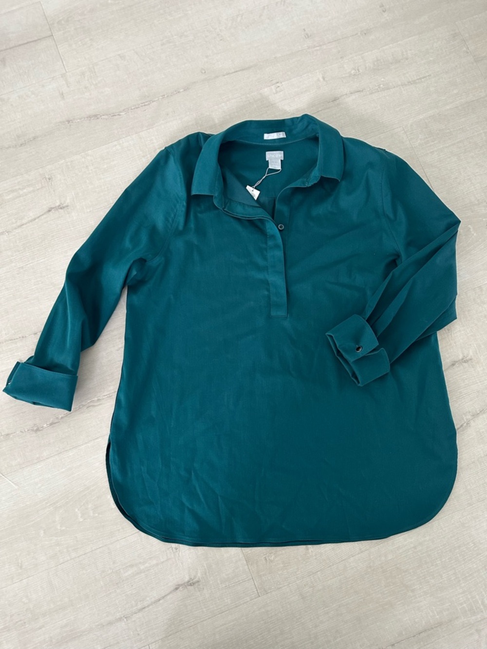 Chico’s No Iron Chic Stretch Blouse Teal Button Front Top Size 3 NWT